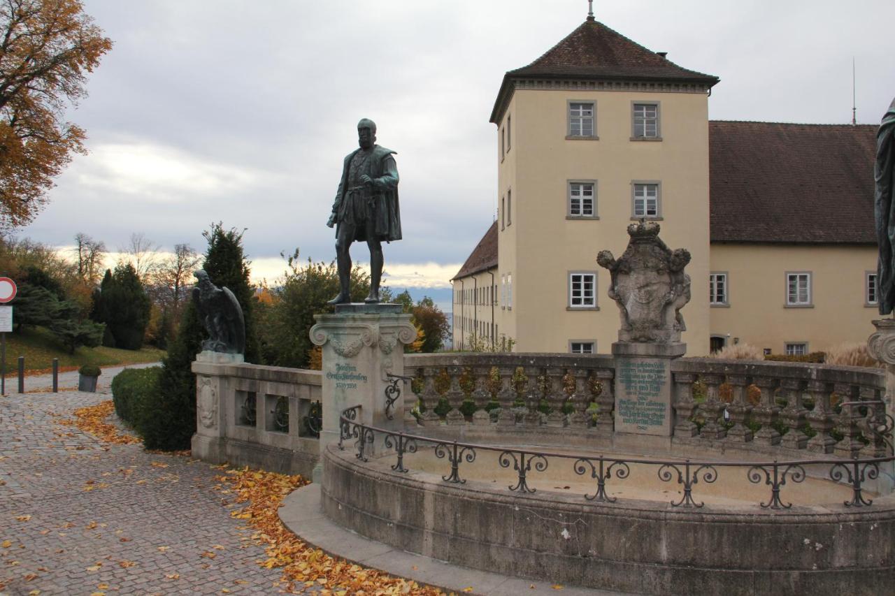 Am Schloss Heiligenberg